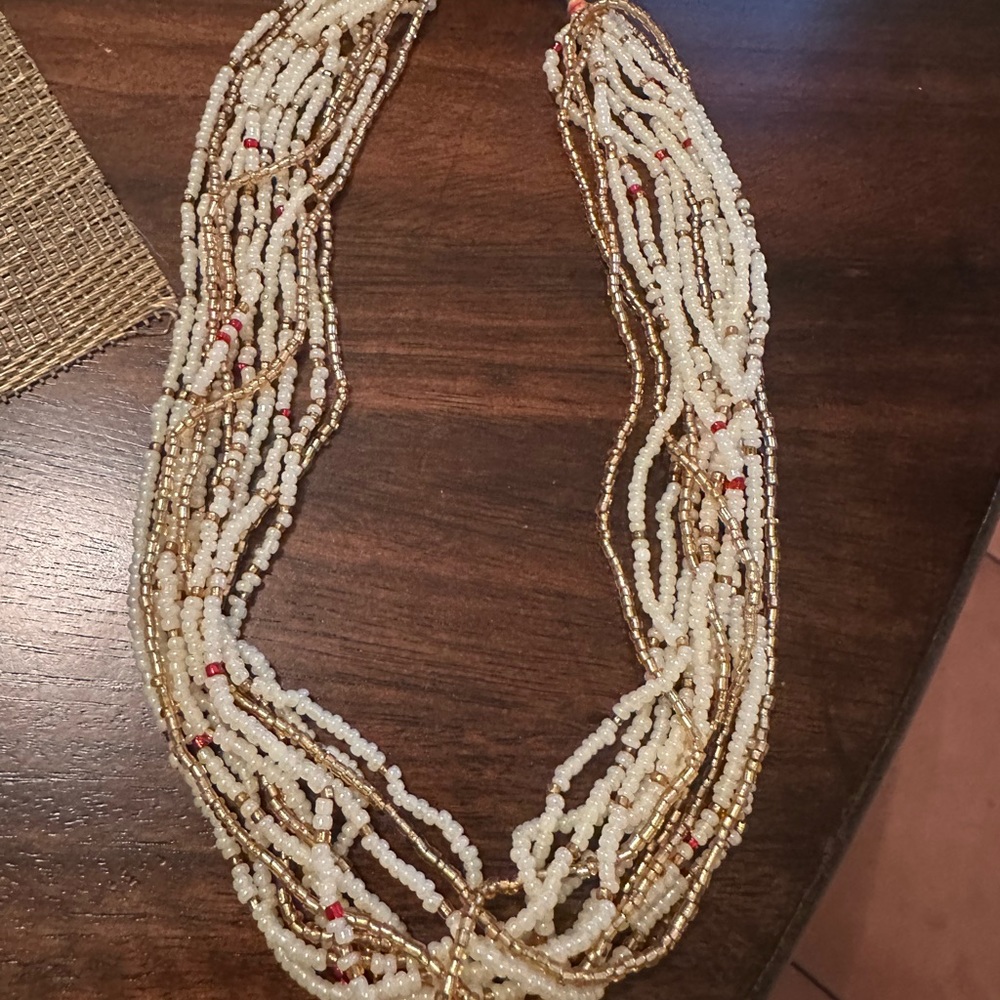 Beautiful Indian pearl necklace
